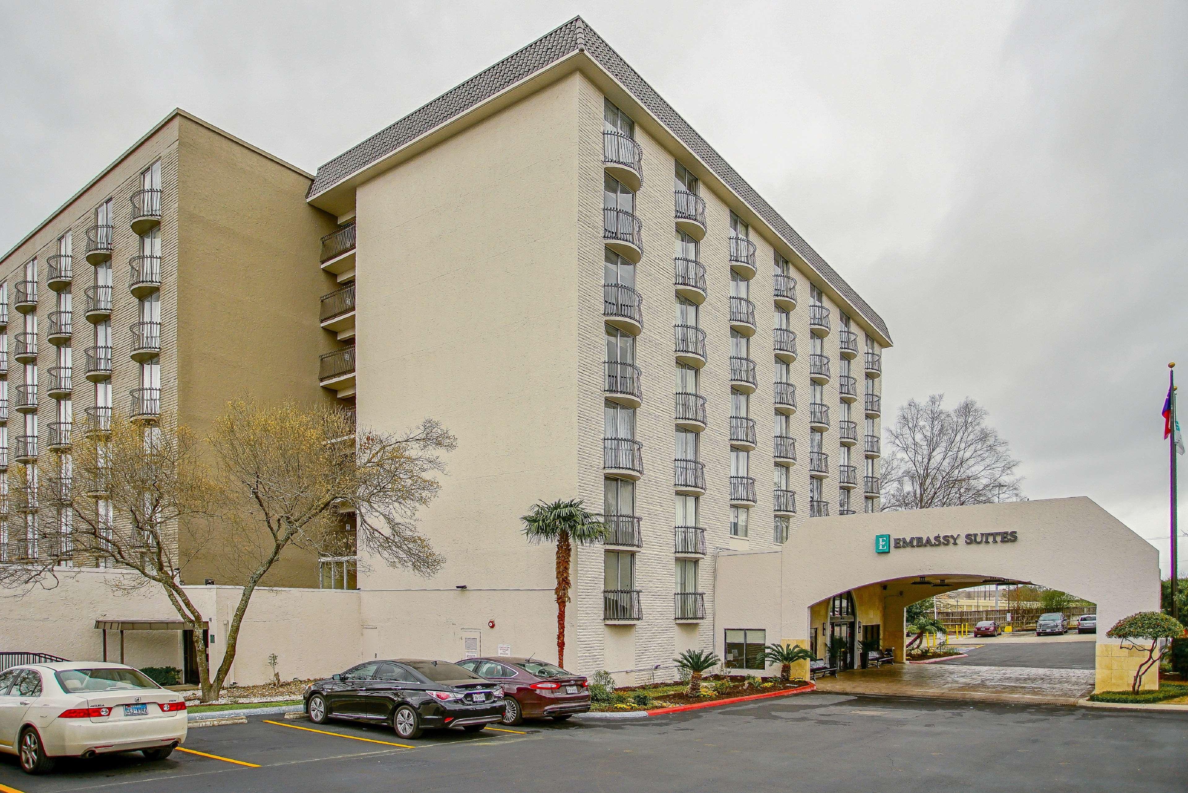 Embassy Suites San Antonio Northwest I-10 Exterior photo