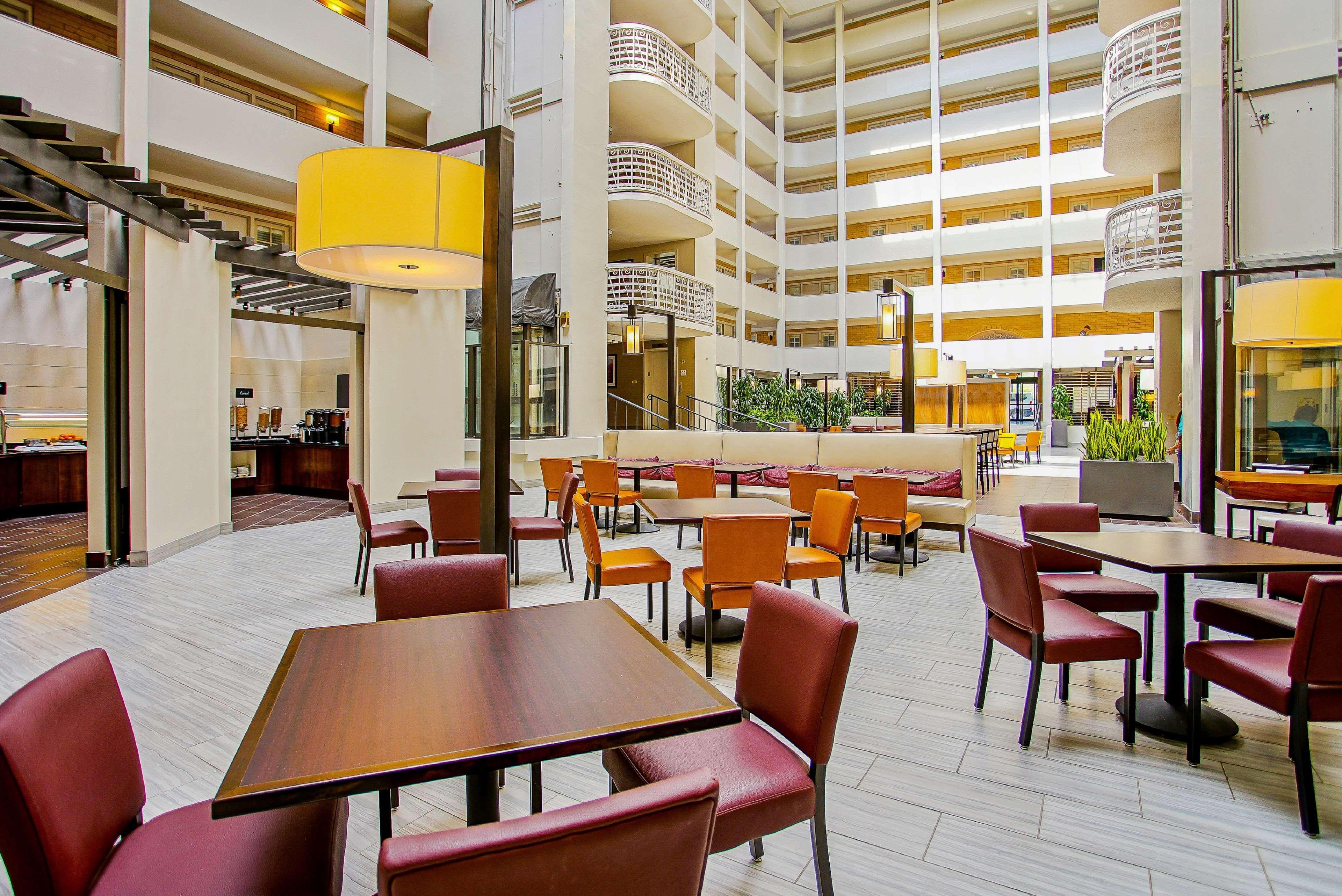 Embassy Suites San Antonio Northwest I-10 Exterior photo