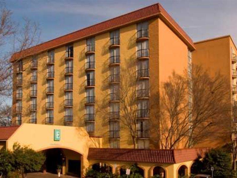 Embassy Suites San Antonio Northwest I-10 Exterior photo
